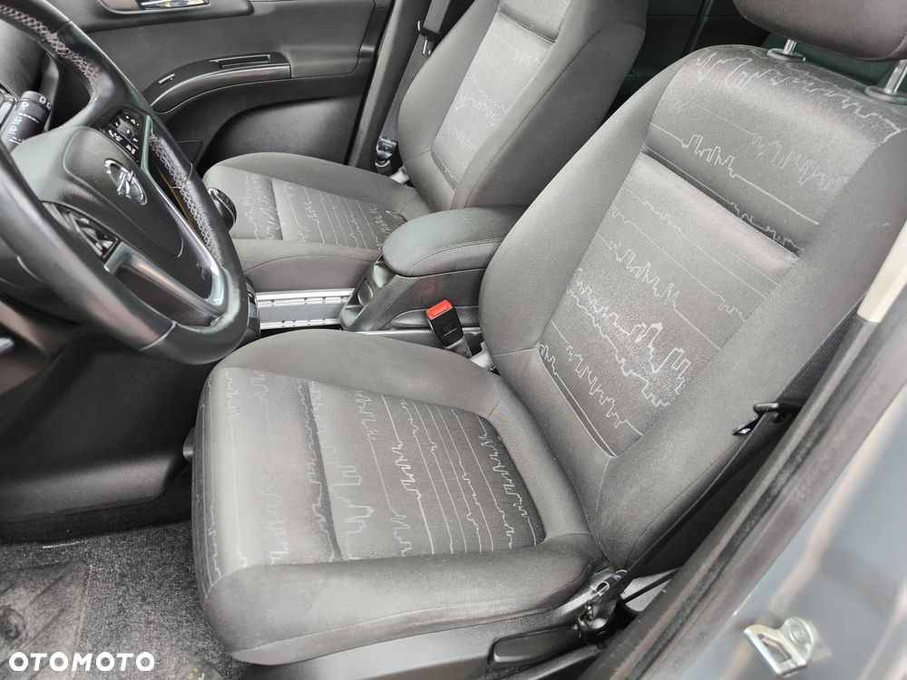 Opel Meriva 1.4 T Cosmo - 26