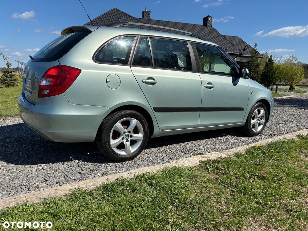Skoda Fabia 1.2 HTP Cool Colour Edition - 9