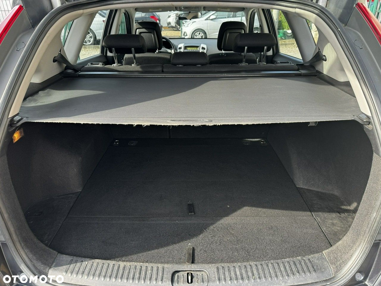 Kia Ceed - 9