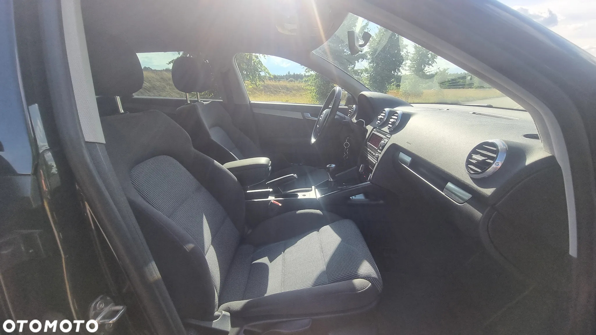 Audi A3 1.6 TDI DPF Attraction - 4