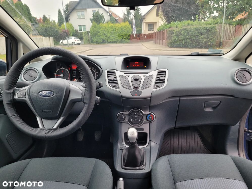 Ford Fiesta - 11
