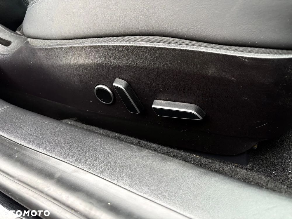 Tesla Model 3 Langstreckenbatterie Allradantrieb Dual Motor - 16