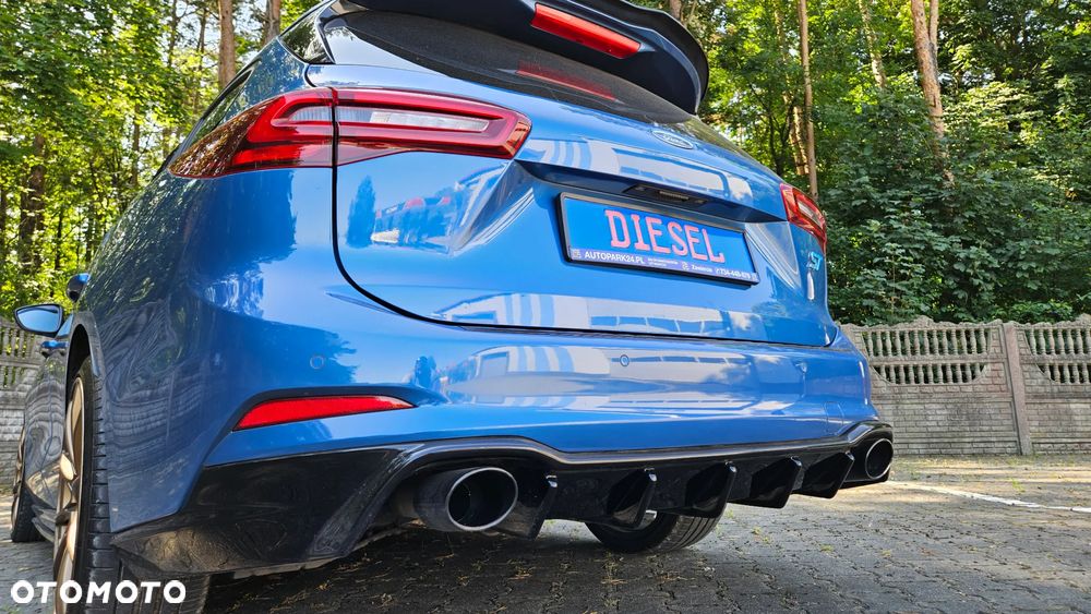 Ford Focus 2.0 EcoBlue S&S ST - 15