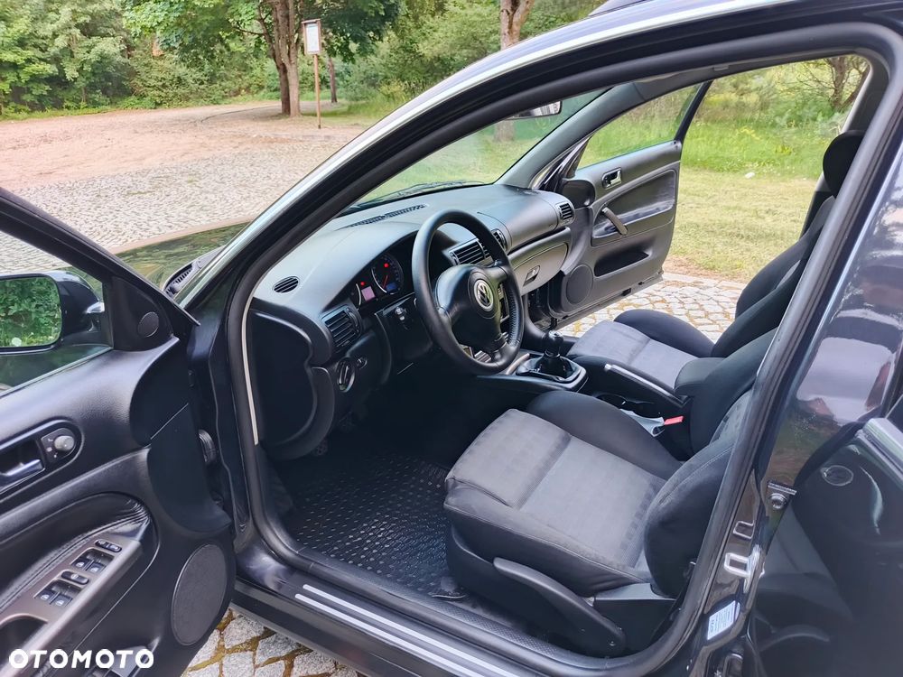 Volkswagen Passat Variant 1.9 TDI Comfortline Family - 15