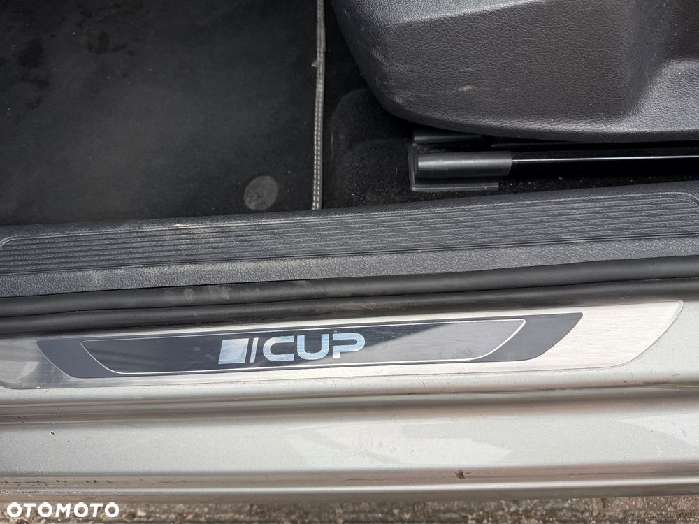 Volkswagen Golf 1.2 TSI BlueMotion Technology Cup - 11