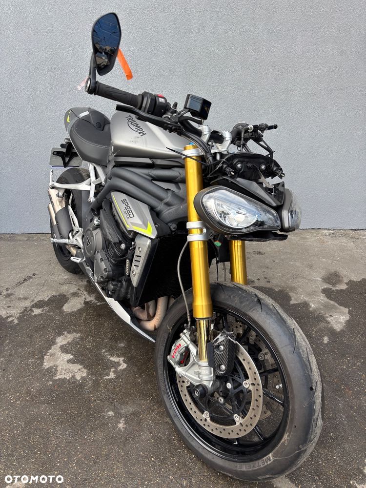 Triumph Speed Triple - 2