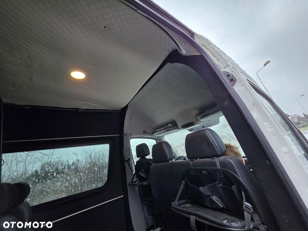 Volkswagen Crafter - 13