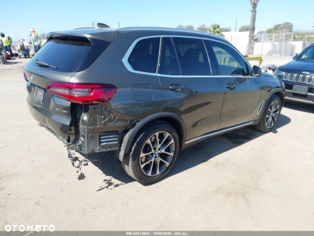 BMW X5 xDrive40i - 12