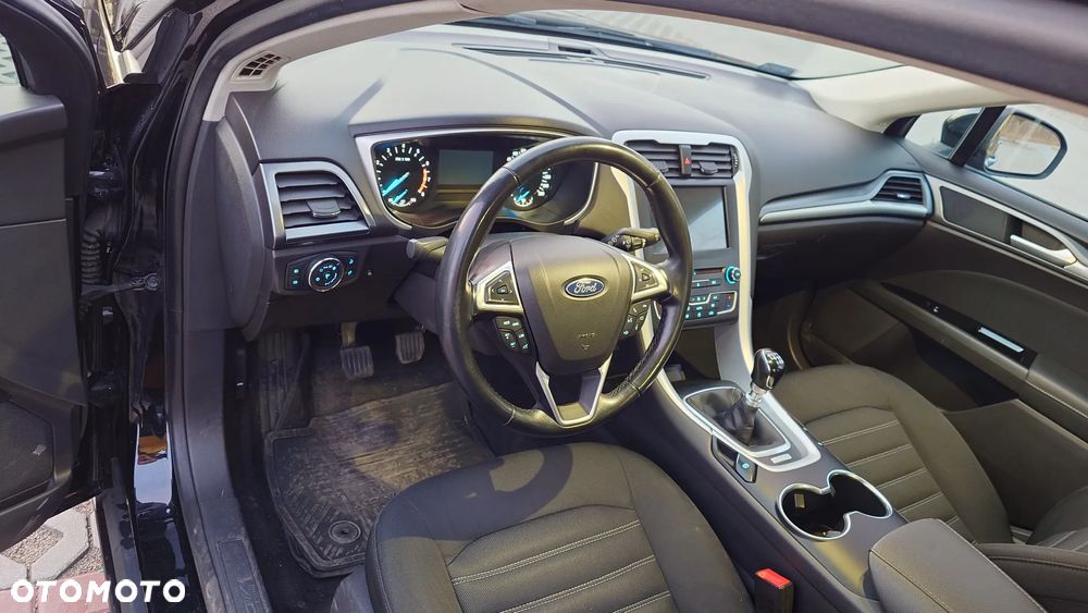 Ford Mondeo 1.5 EcoBoost Trend - 14