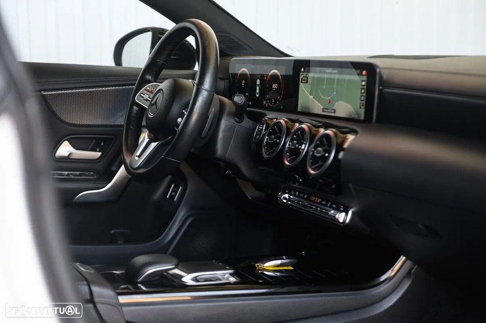 Mercedes-Benz CLA 180 d Style Aut. - 25