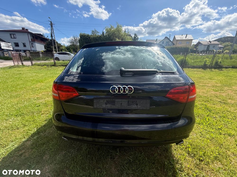 Audi A4 Avant - 4
