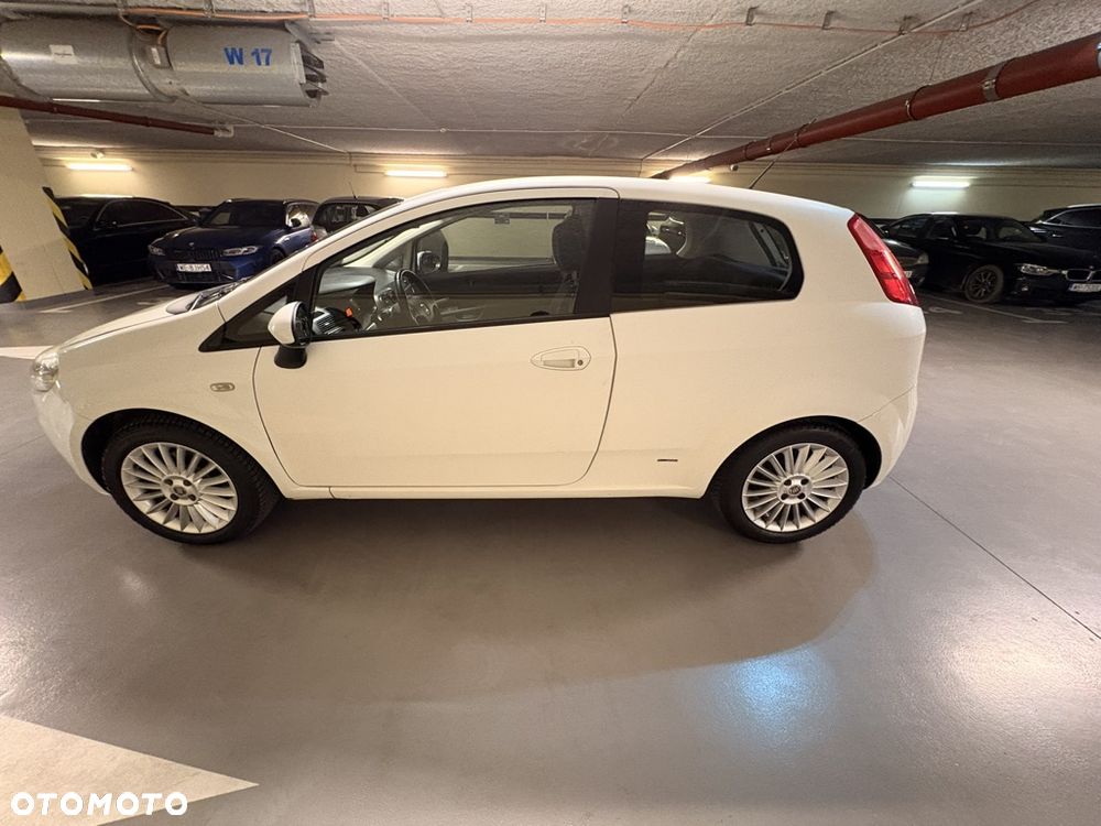 Fiat Grande Punto 1.3 Multijet 16V Dualogic Dynamic - 4