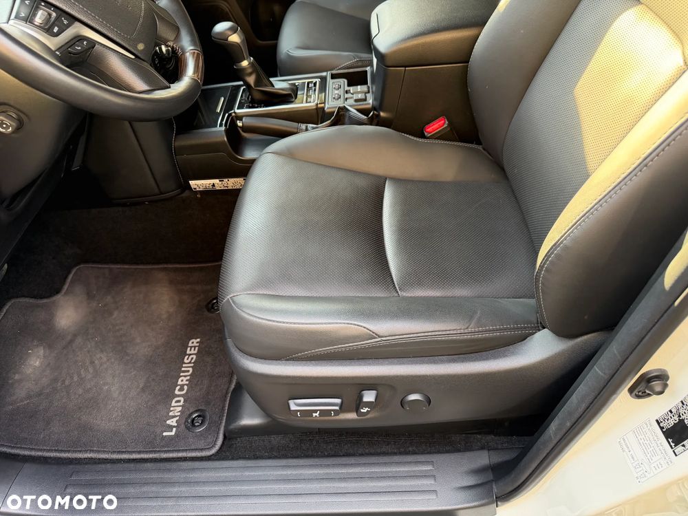 Toyota Land Cruiser LC 2.8 D-4D Executive - 9