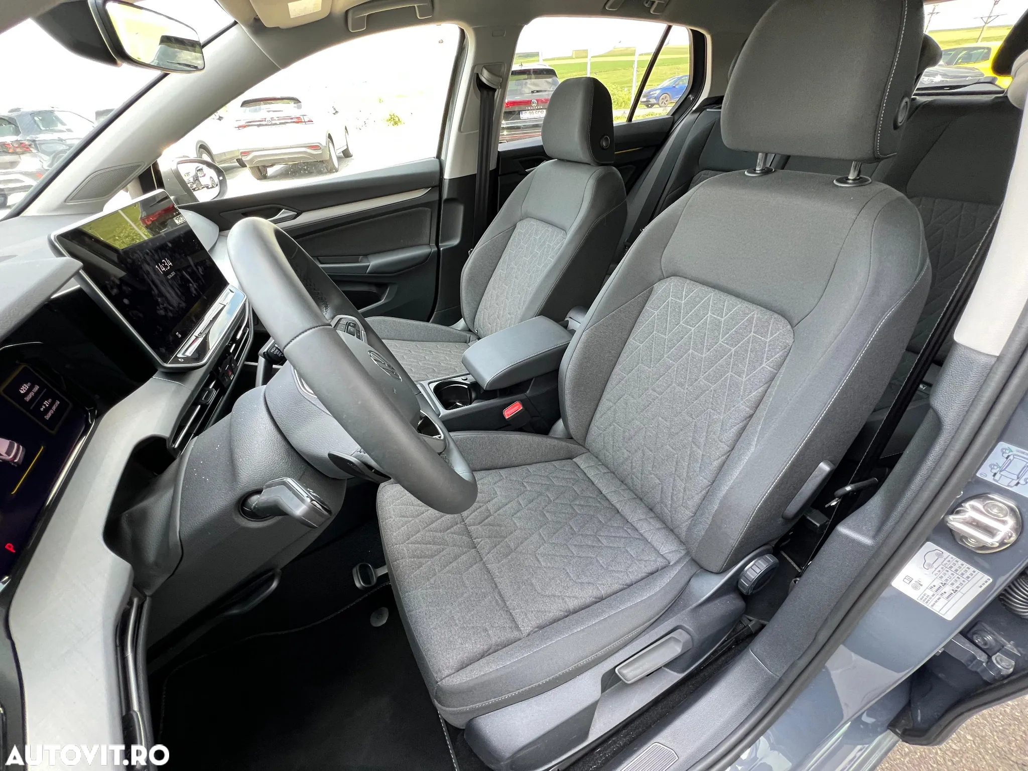 Volkswagen Golf 1.5 TSI eHybrid DSG PHEV Life - 12