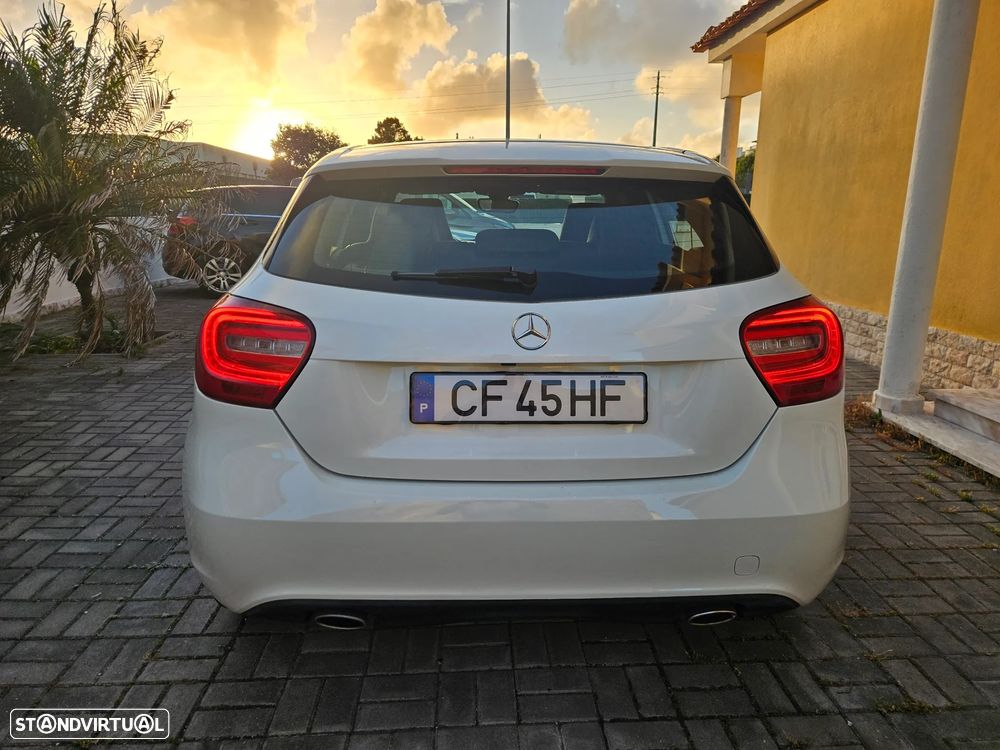 Mercedes-Benz A 180 CDI (BlueEFFICIENCY) Urban - 28