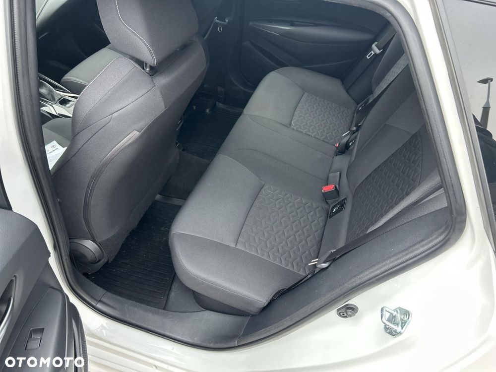 Toyota Corolla 2.0 Hybrid Comfort - 23