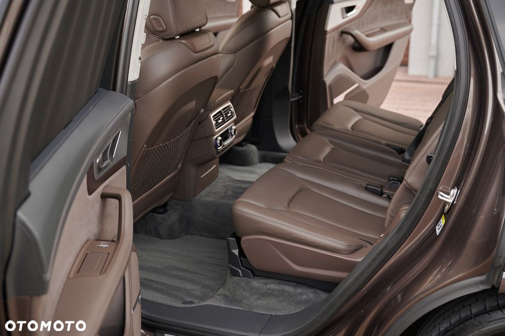 Audi SQ7 - 21