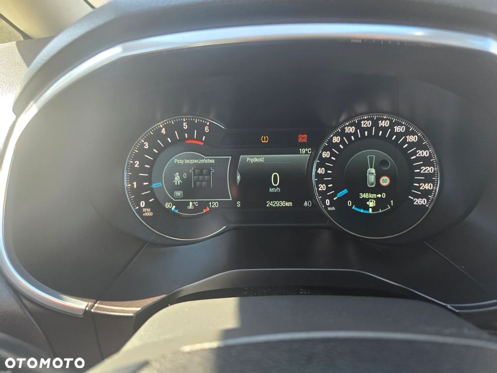 Ford Galaxy 2.0 TDCi Titanium - 17