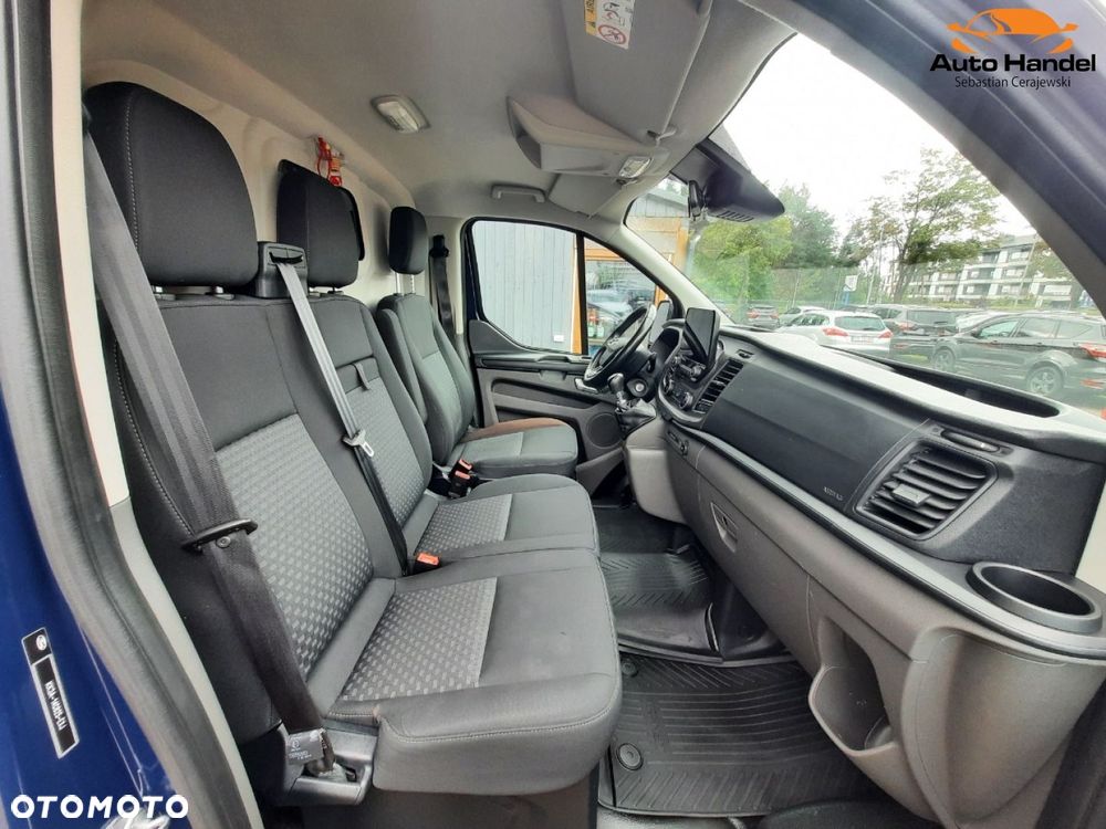 Ford TRANSIT CUSTOM - 40
