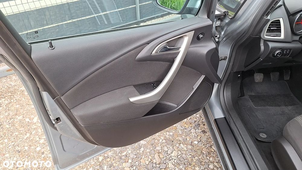 Opel Astra 1.4 Turbo - 23