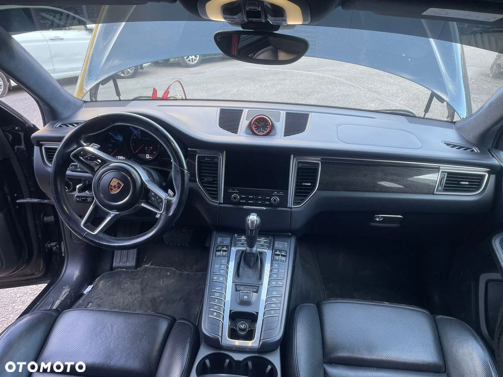Porsche Macan Standard - 8