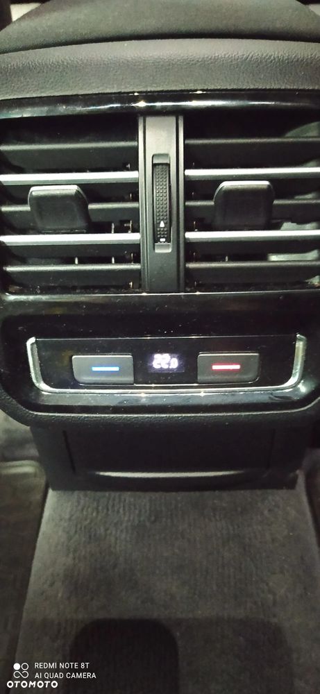 Volkswagen Passat - 33