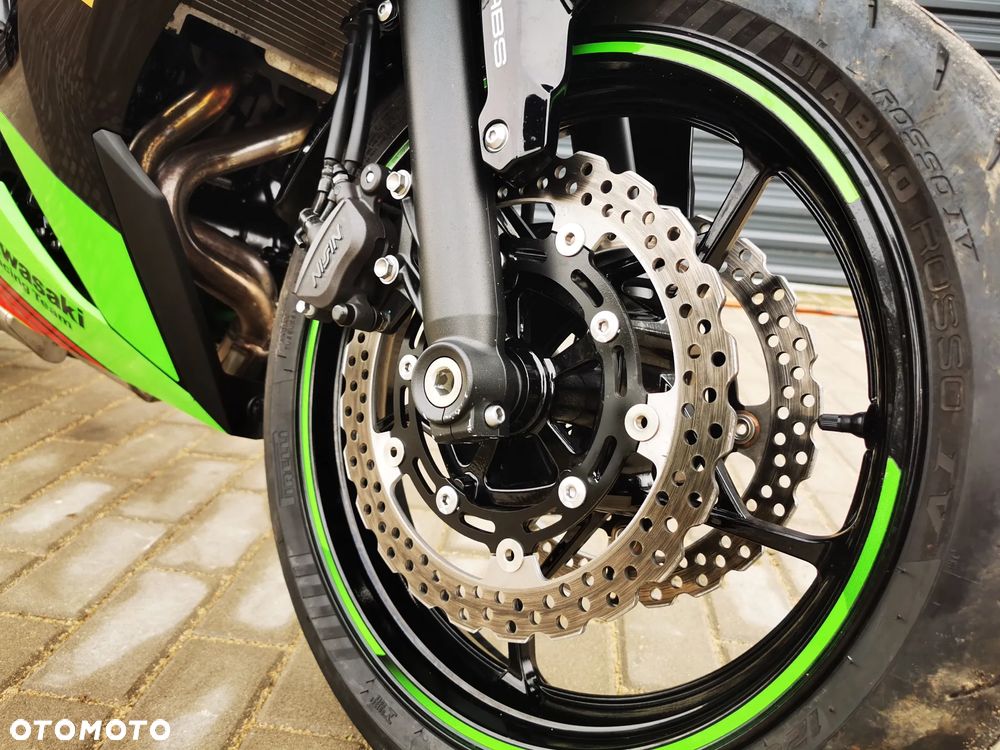 Kawasaki Ninja - 14