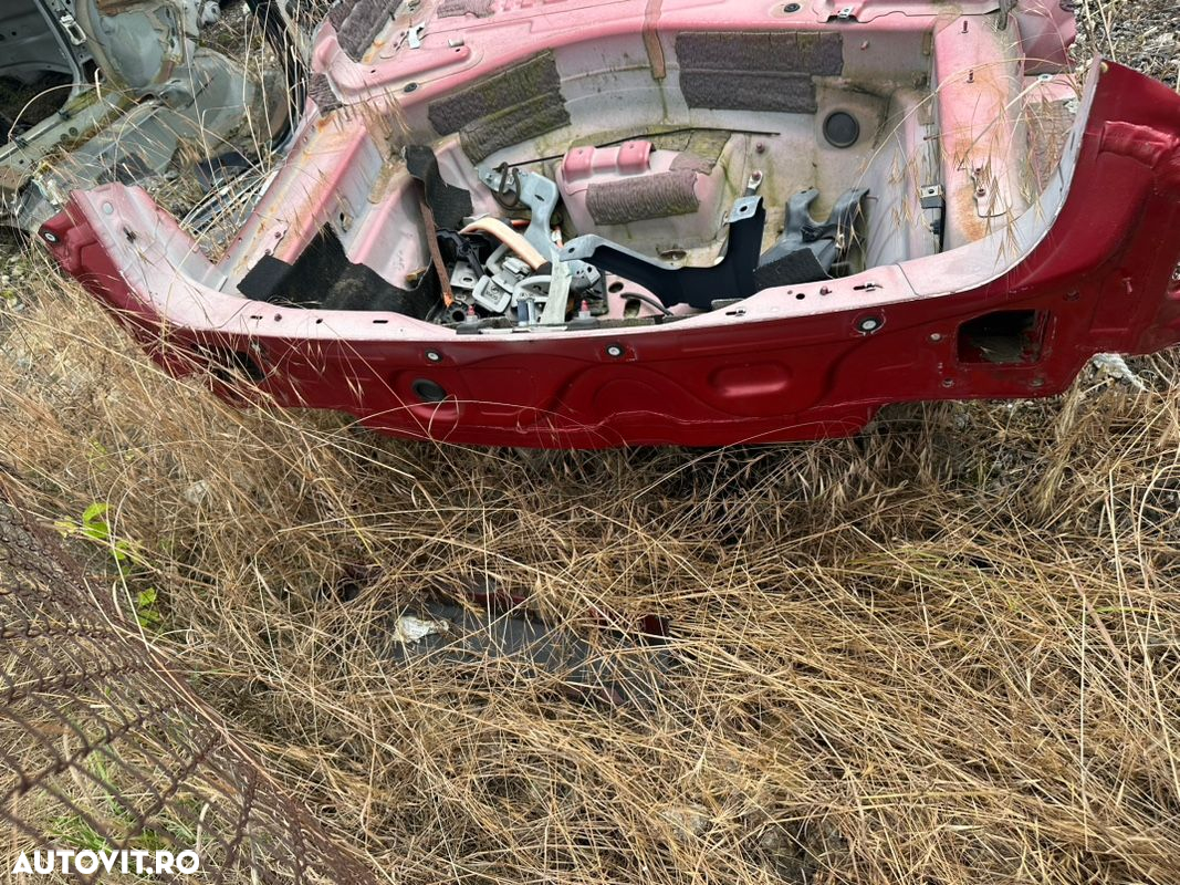 Oala portbagaj cu fusta spate AUDI A6 C7 combi an 2011-2018 - 2