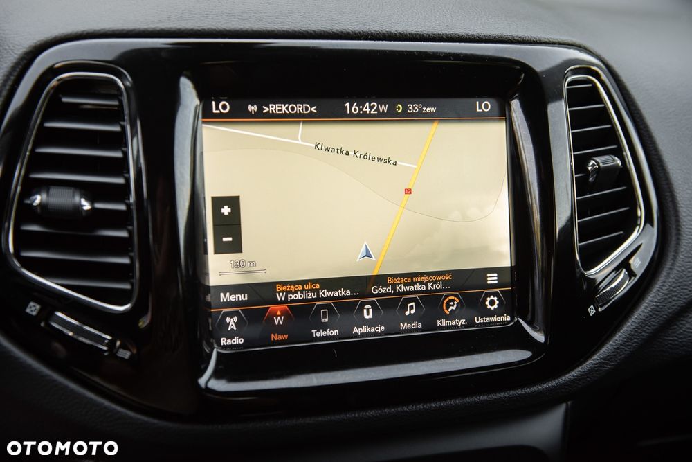 Jeep Compass - 22