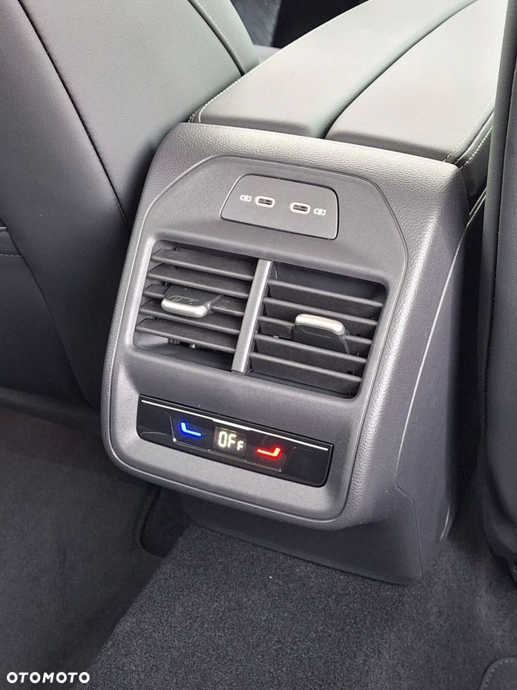 Volkswagen Passat - 28
