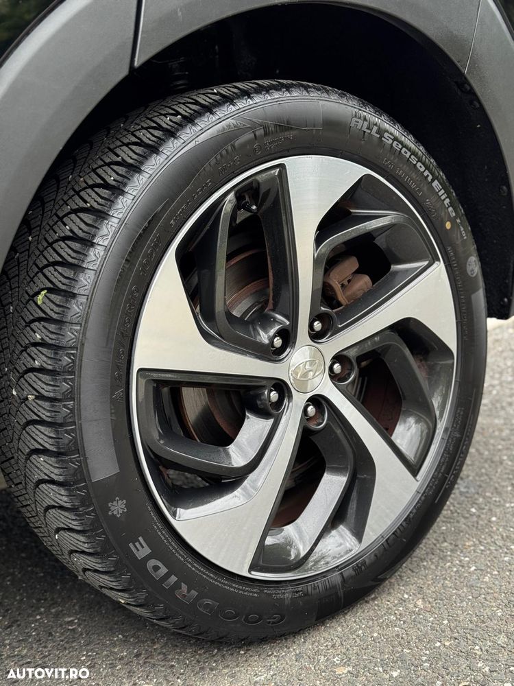 Hyundai Tucson blue 1.7 CRDi 2WD DCT Premium - 27