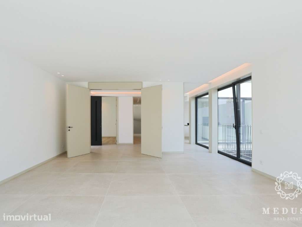 Moradia V4 contemporânia c/ piscina e vista mar | Canidelo - Grande imagem: 5/34