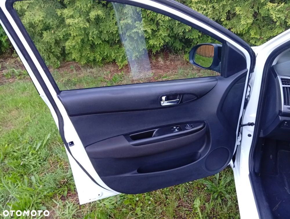 Hyundai i20 1.25 Classic + - 16