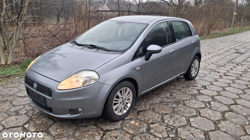 Na części Fiat Grande Punto (199) silnik 1.3 MJTD 16V 90 KM 199A3000 MultiJet lakier 595/A skrzynia maska drzwi klapa szyba fotel kanapa lusterko lampa deska GWARANCJA !!! Przód Tył Zestaw Komplet Drzwi Klapa Zderzak Błotnik Maska Grill Atrapa Szyba Pas Lampa Lusterko Boczki Fotel Kanapa Kokpit Deska Rozdzielcza Przełącznik Włącznik Sterownik Przewody Wiązka Instalacja Moduł Komputer Czujnik Listwa Pompa Alternator Wtryski Głowica Rozrusznik Kompresor Sprzęgło Dwumas Silnik  Skrzynia ABS Klimatyzacji Paliwa Wspomagania Kolektor Turbina Przepustnica Zawór Chłodnica Koło Hak Belka Sanki Zawieszenie Mcpherson Półoś Amortyzator Wydech Tłumik Zacisk Most - 3