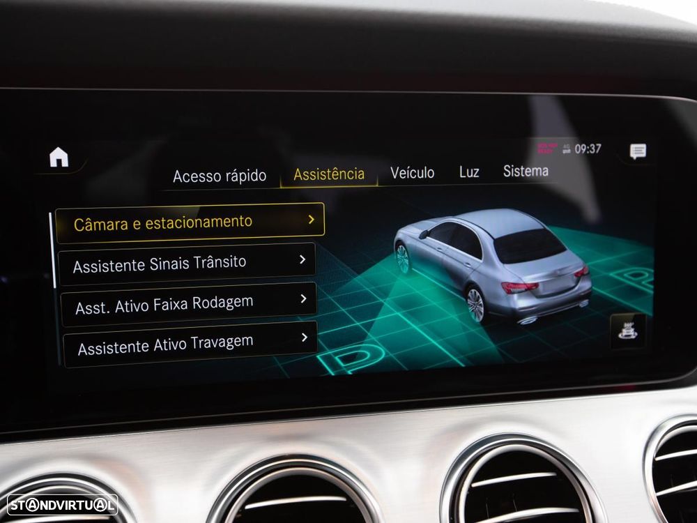 Mercedes-Benz E 300 de 4Matic 9G-TRONIC AMG Line - 35