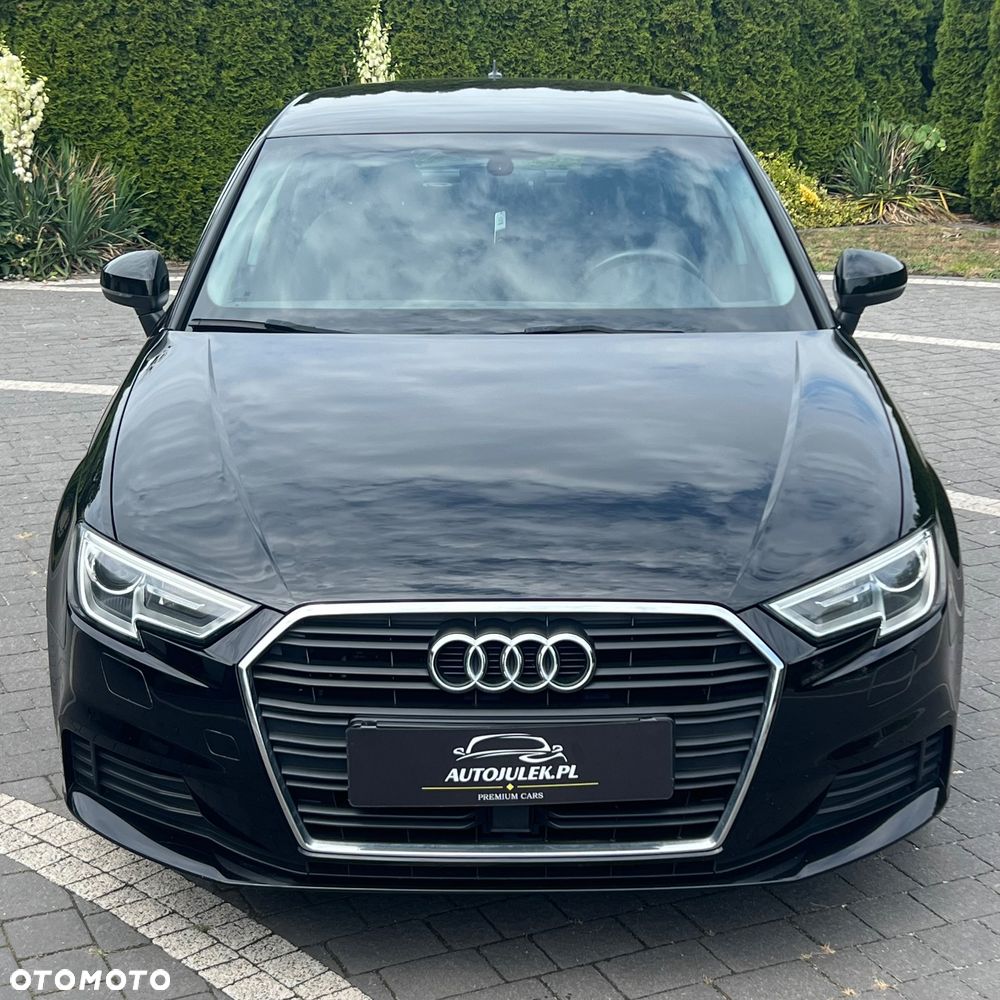 Audi A3 Sportback - 3