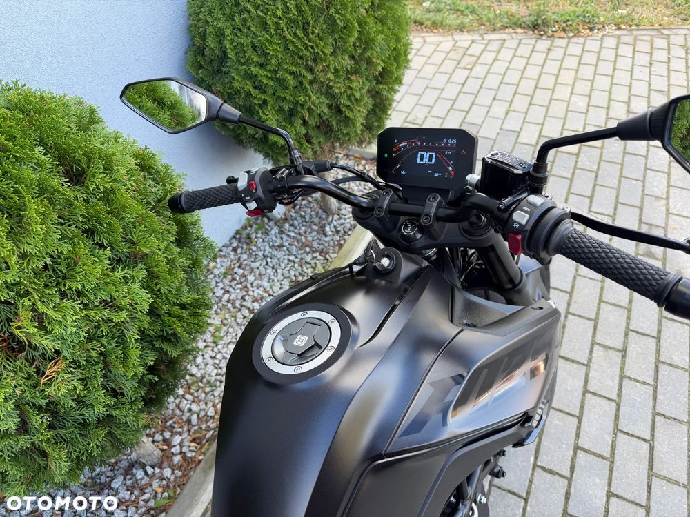 VOGE R125S - 26