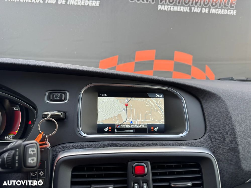 Volvo V40 D2 Momentum - 17