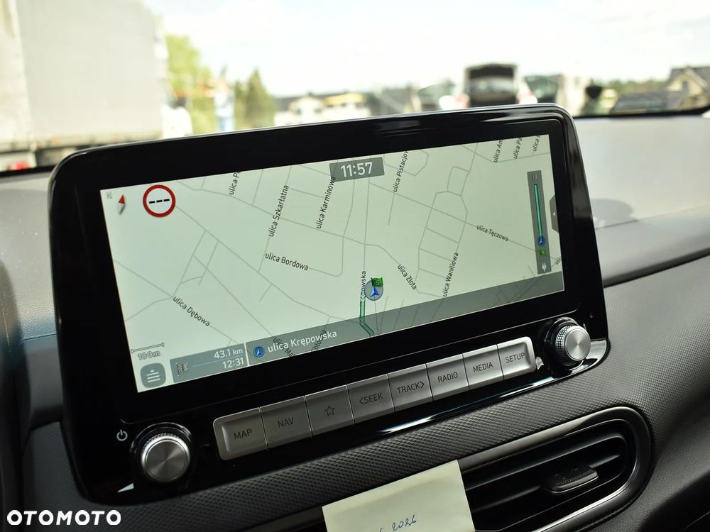 Hyundai Kona 64kWh Platinum - 10