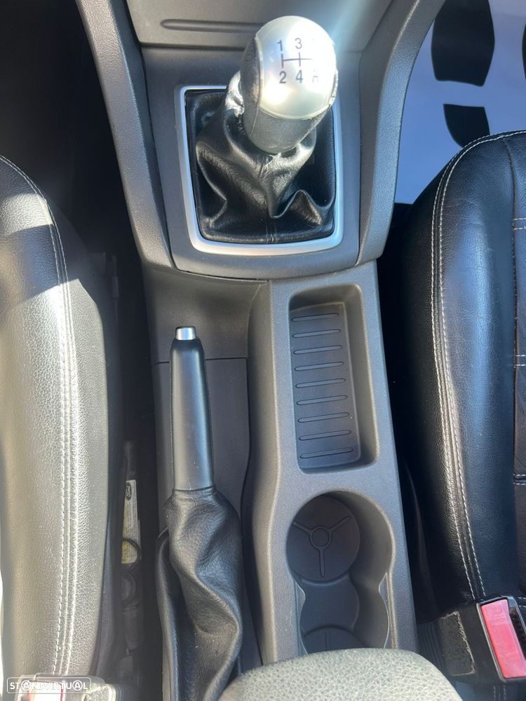 Ford Focus SW 1.6 TDCi Titanium - 29