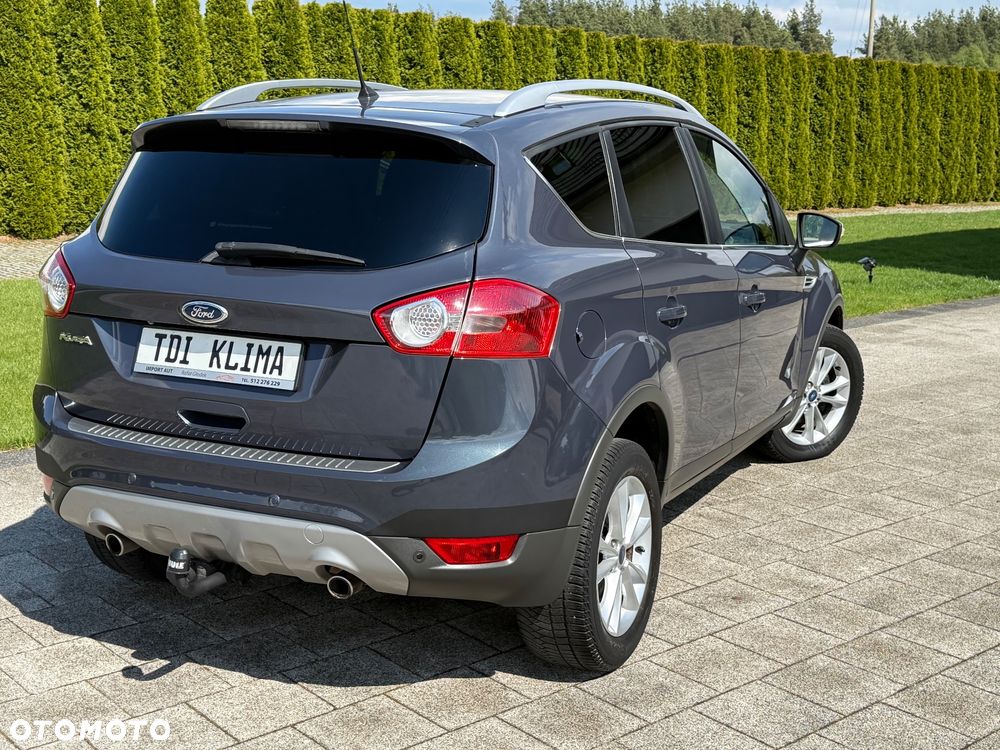 Ford Kuga 2.0 TDCi 2x4 Titanium - 4