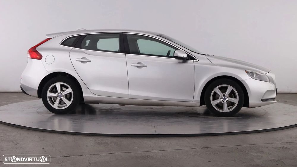 Volvo V40 1.6 D2 Eco Momentum - 9