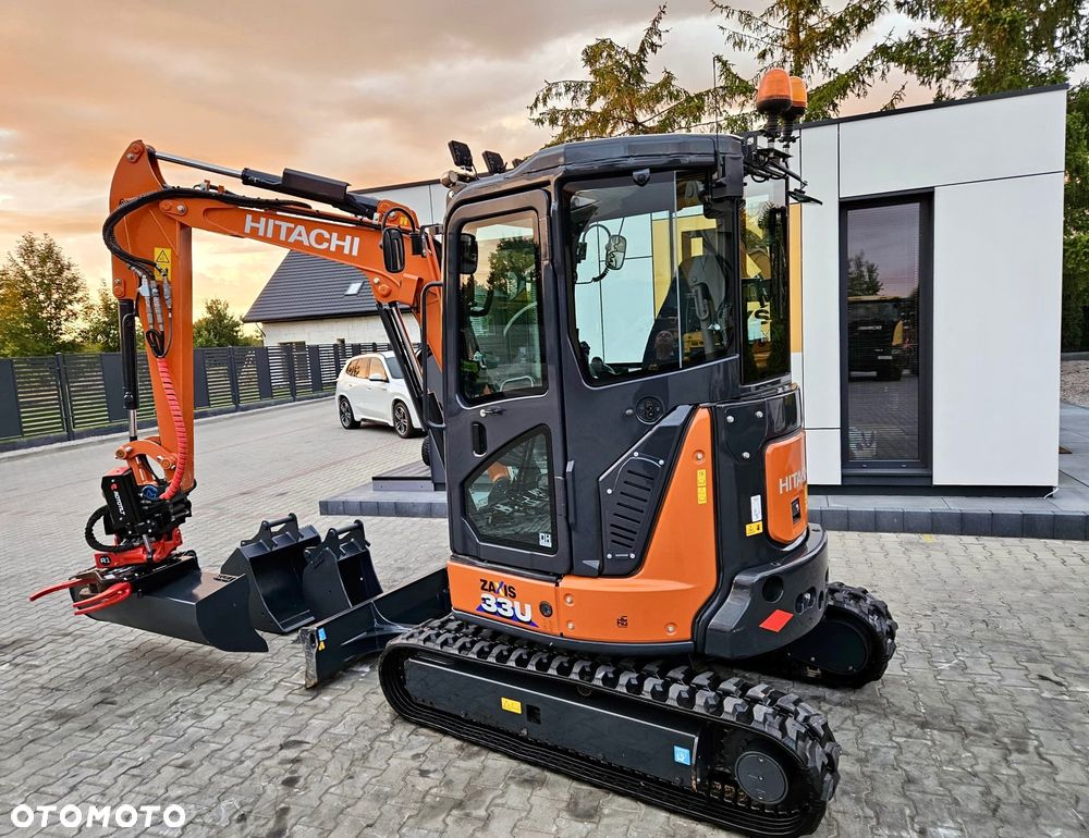Hitachi DEMO , 229 godzin 2025 rok . ZX33U-6 ZX33 ZX33-6 ZX26 ZX 33 U - 6 | 2025 | DEMO Wersja | 229 mth | MINIKOPARKA - 6