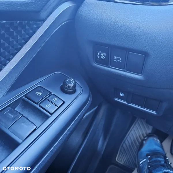 Toyota C-HR 1.2 T Dynamic - 18