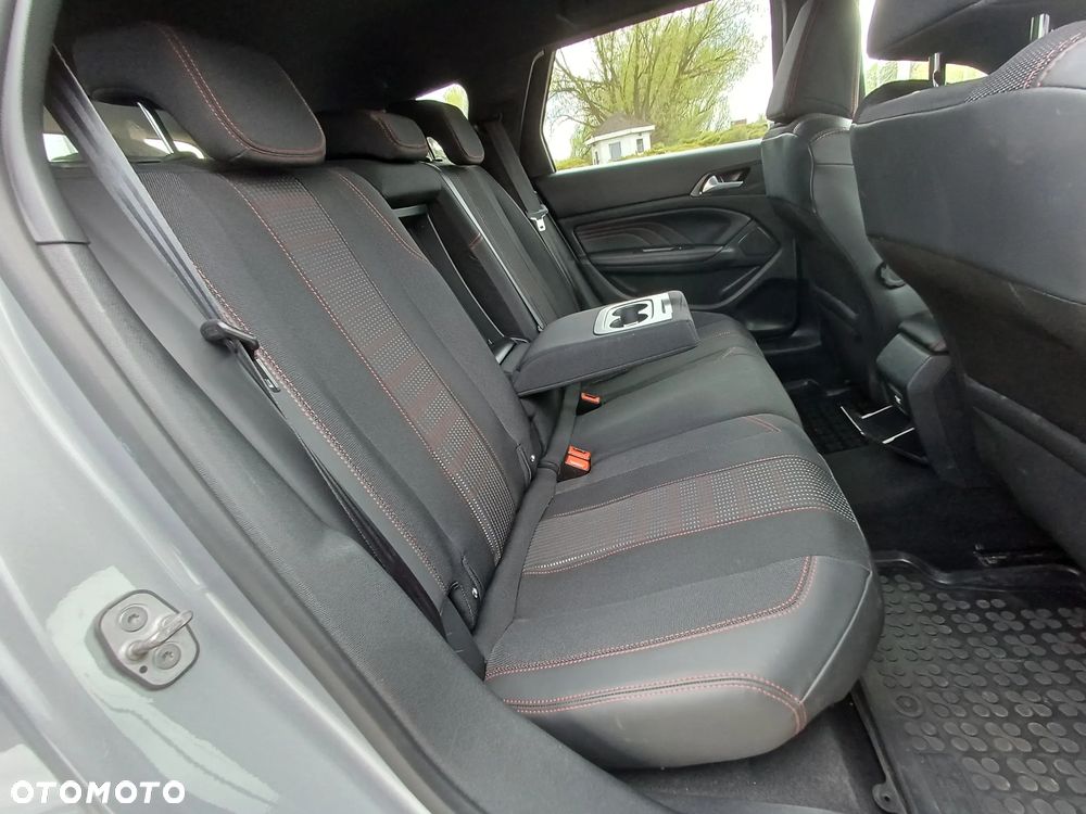 Peugeot 308 1.5 BlueHDi GT S&S EAT8 - 33