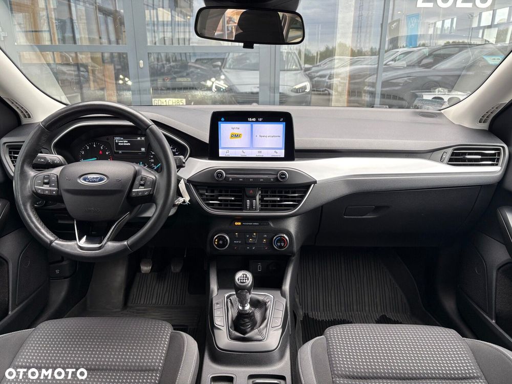 Ford Focus - 10