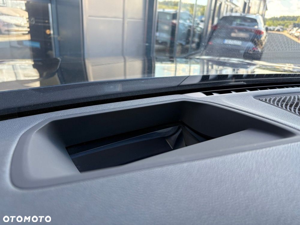 BMW Seria 7 730d xDrive - 28