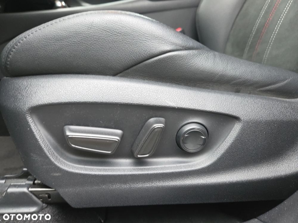 Toyota C-HR 2.0 Hybrid GR Sport - 19