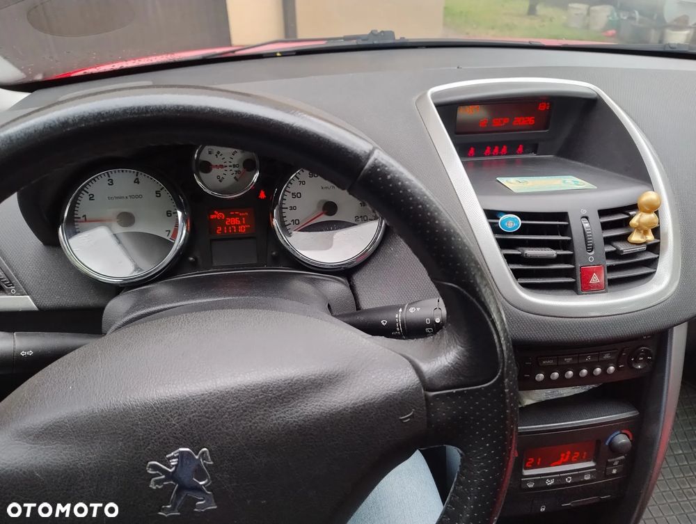 Peugeot 207 - 7