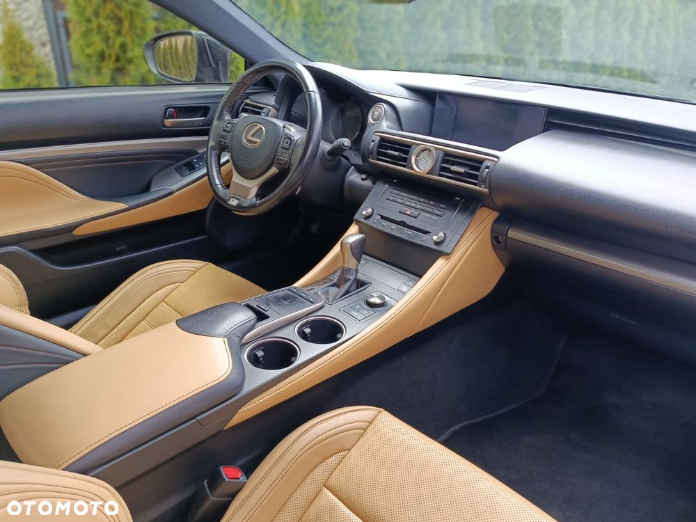Lexus RC 200t / 300 F Sport - 4